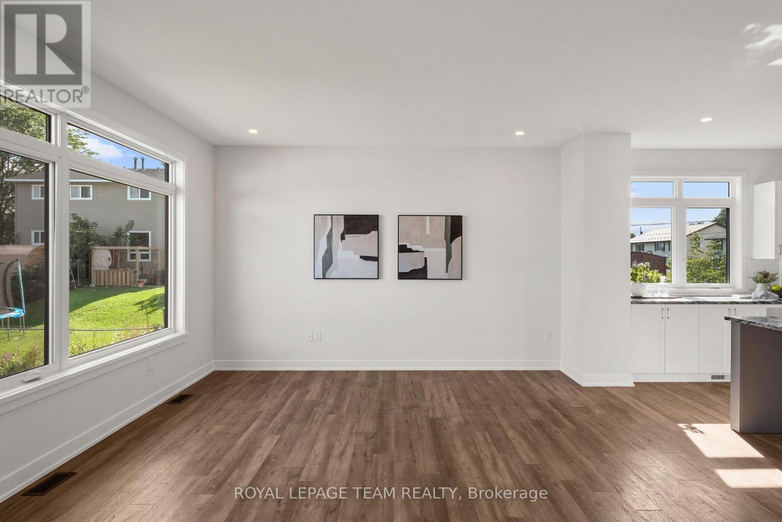188 ADELAIDE STREET - 17