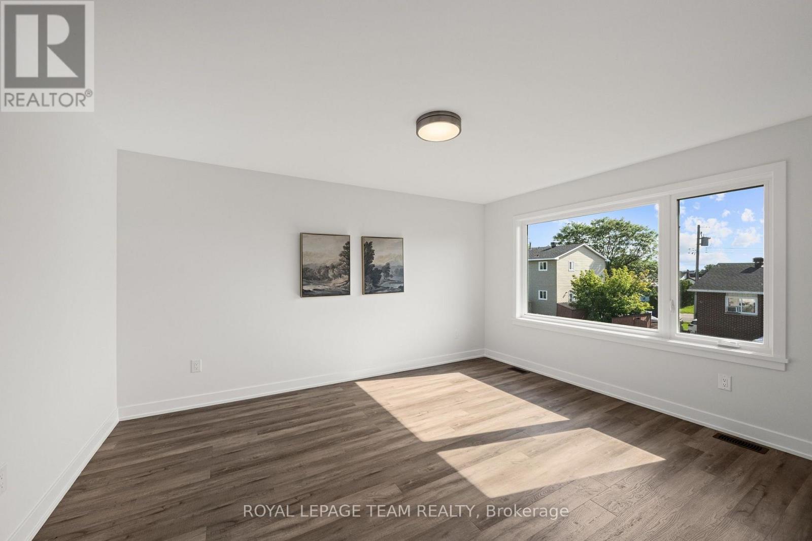 188 ADELAIDE STREET - 29