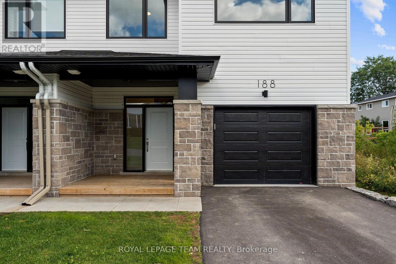 188 ADELAIDE STREET - 3