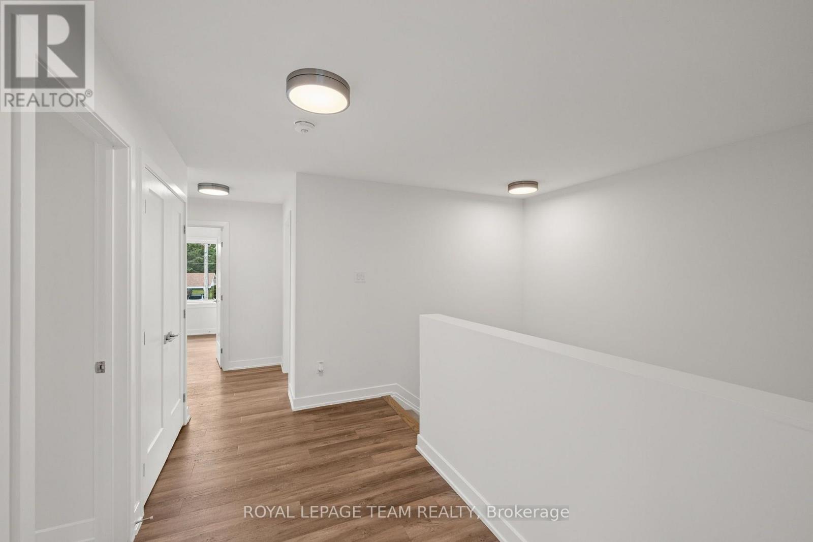 188 ADELAIDE STREET - 37