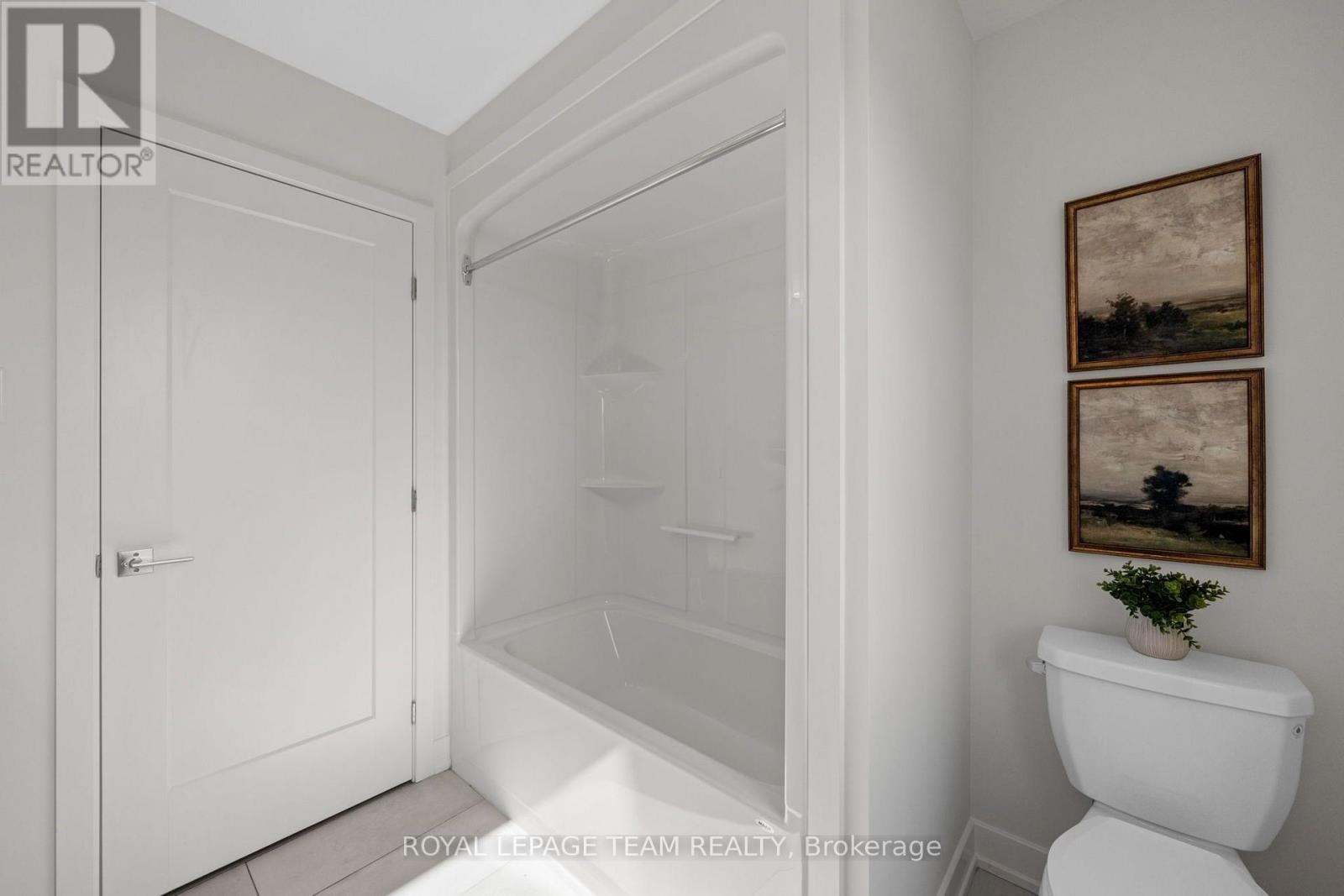 188 ADELAIDE STREET - Image 44