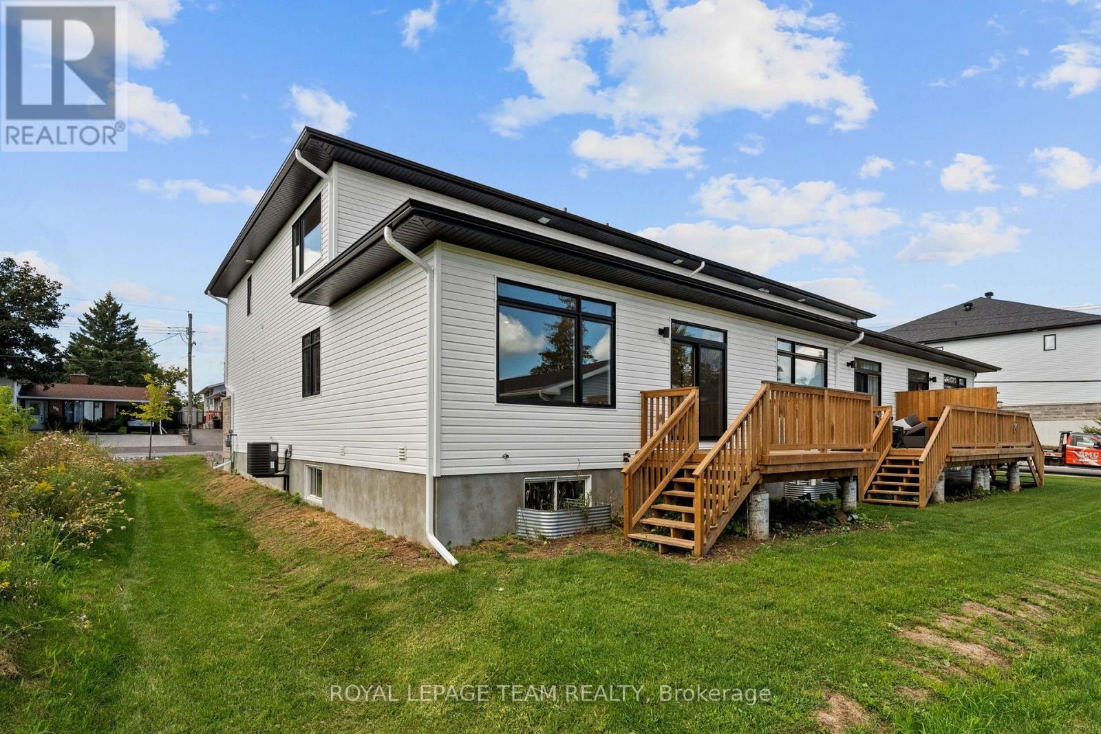 188 ADELAIDE STREET - 48