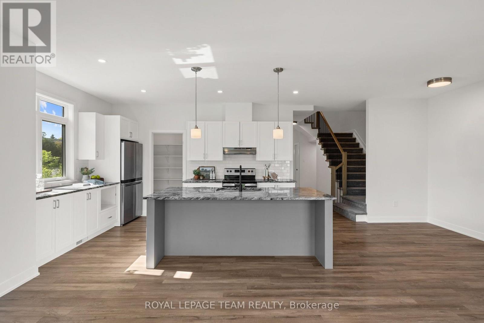 188 ADELAIDE STREET - Image 7