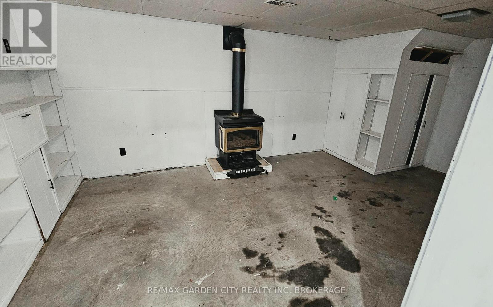 48 MANNING AVENUE - Image 18