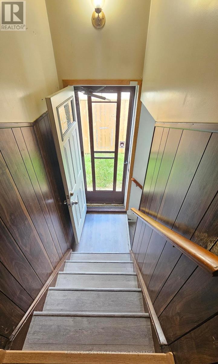48 MANNING AVENUE - Image 5