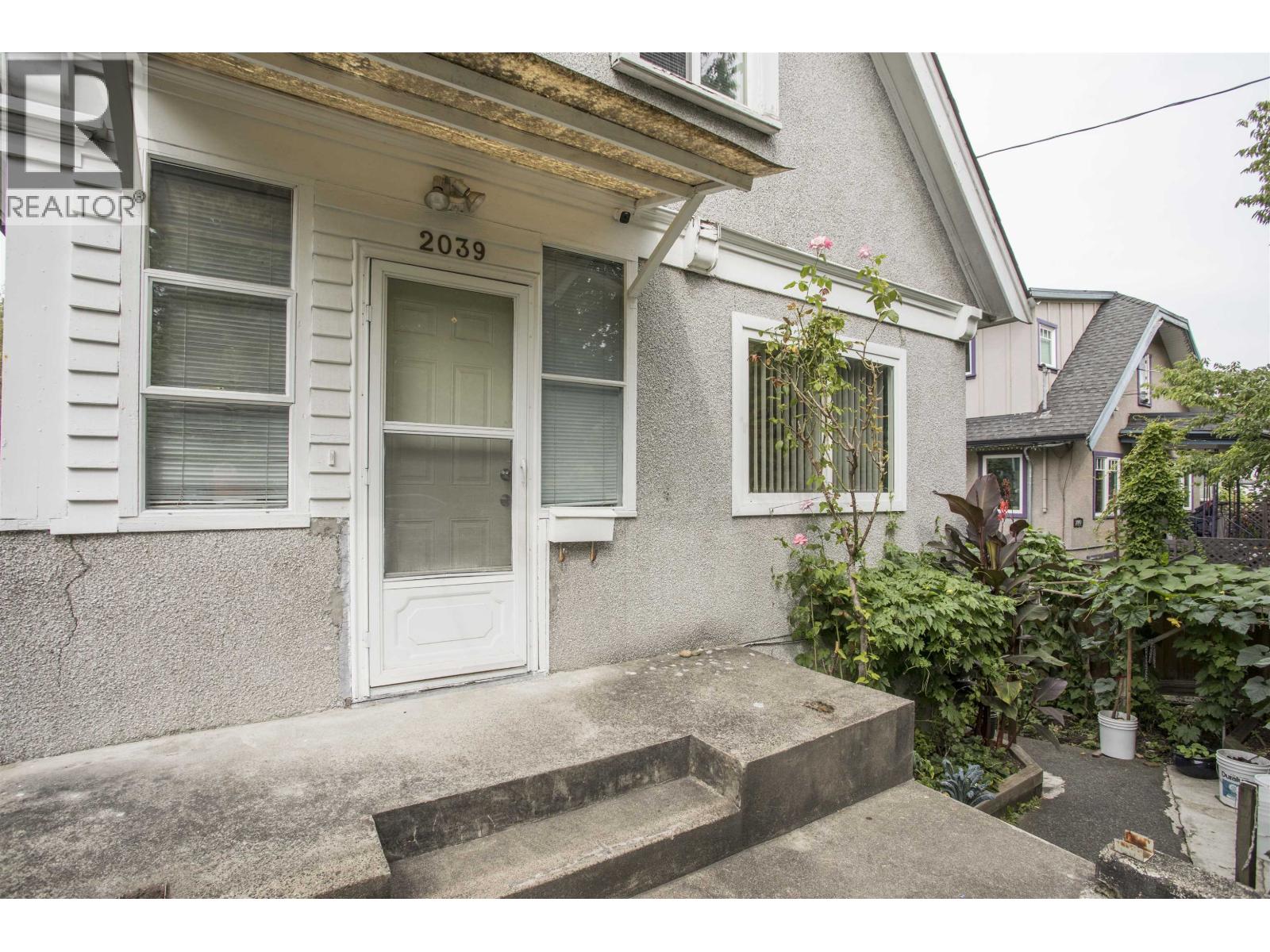 2039 TURNER Street, Vancouver, British Columbia, V5L2A2, Vancouver, British Columbia — photo 3 of 5