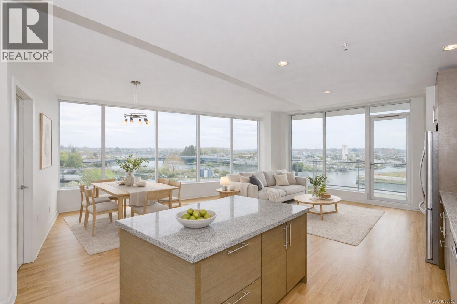 406 399 Tyee Road, Victoria