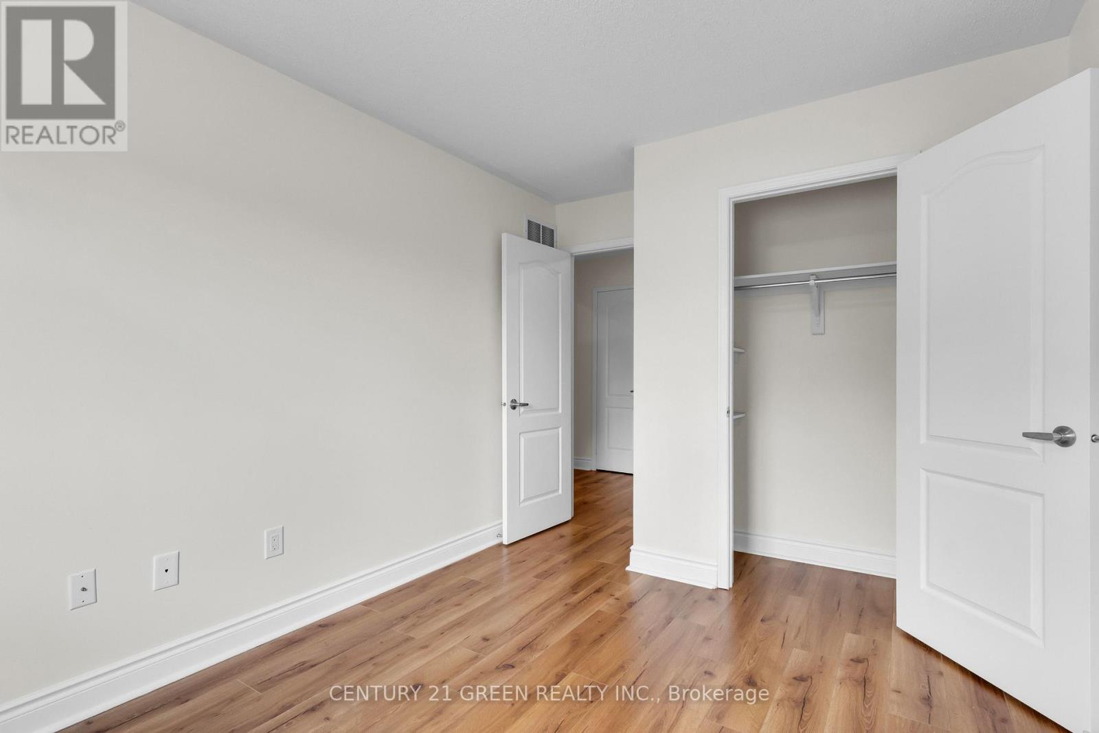3081 HAWKTAIL CRESCENT - 30