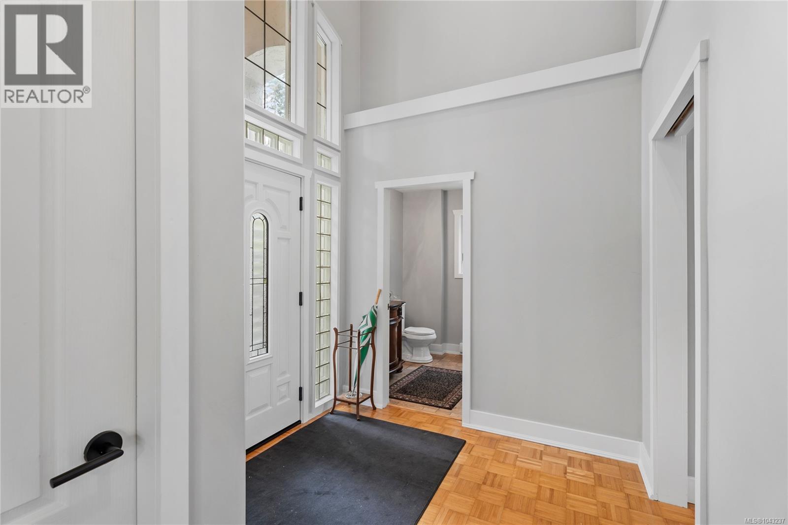 5025 Genoa Bay Rd - 10