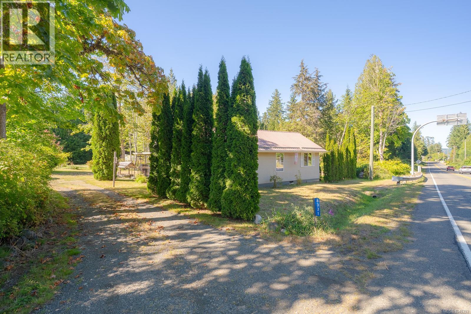 8331 Island Hwy S - 6