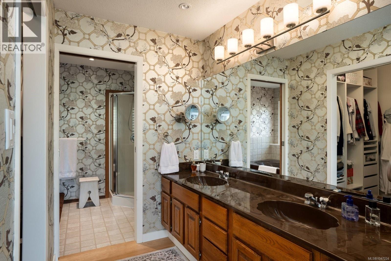 5320 Old West Saanich Rd - 36