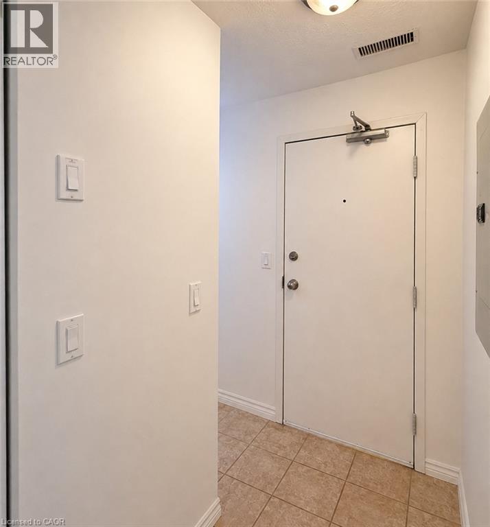 124 KING Street N Unit# 2 — photo 3