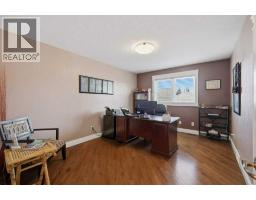 28 Oakdale Place, Red Deer, AB T4P0E1 Photo 18