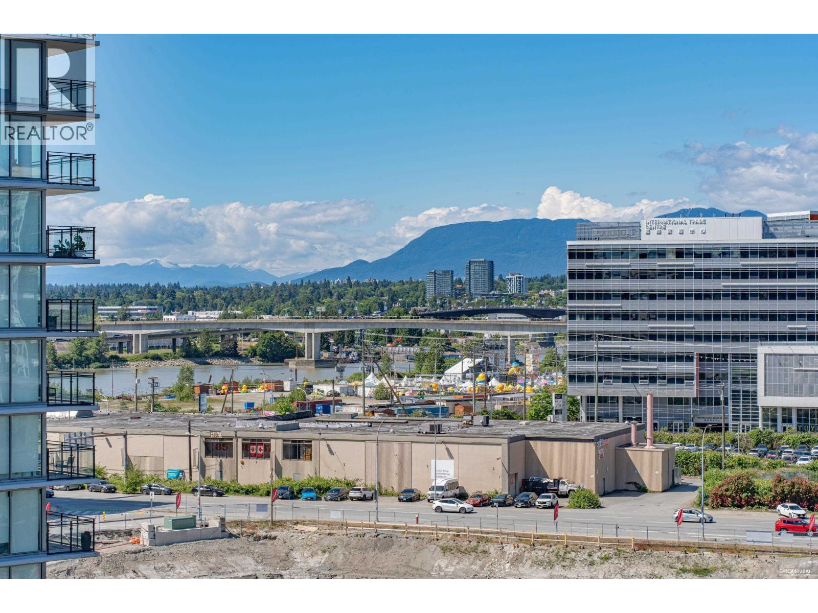 #836 3328 NO. 3 Road, Richmond, British Columbia, V6X0X1, Richmond, British Columbia — photo 2 of 5