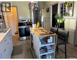 944 Brown Street, Moose Jaw, SK S6H2Z2 Photo 9