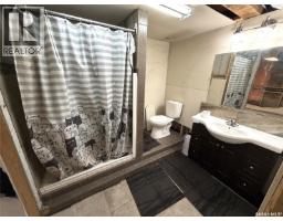 Mud room - 207 Main Street, Hudson Bay, SK S0E0Y0 Photo 10