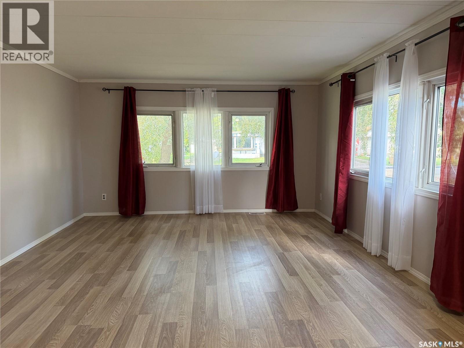 104 4th AVENUE, Melfort — photo 10