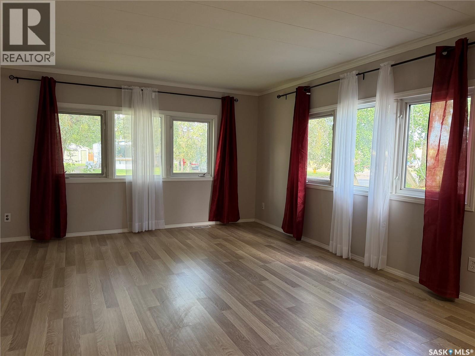 104 4th AVENUE, Melfort — photo 11