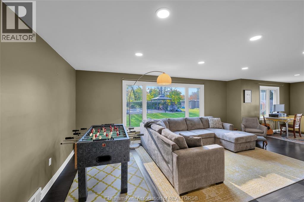 6 Devon Drive — photo 13