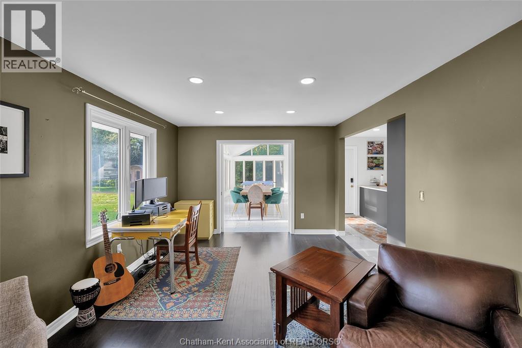 6 Devon Drive — photo 15