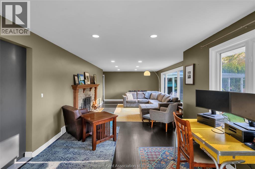6 Devon Drive — photo 17
