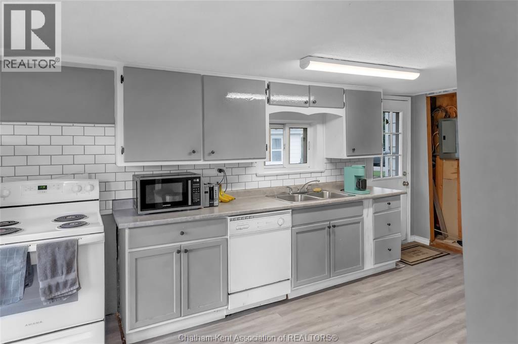 415 Queen STREET - 14