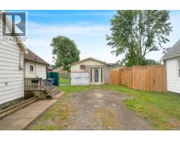 415 Queen Street, Wallaceburg, ON N8A1G8 Photo 45