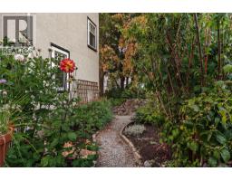 237 Wildwood Ave, Victoria, BC V8S3W2 Photo 32