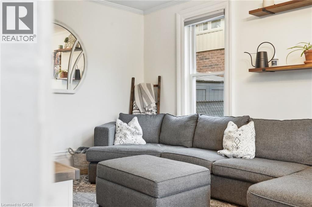 22 MUNSEE Street S - Image 11