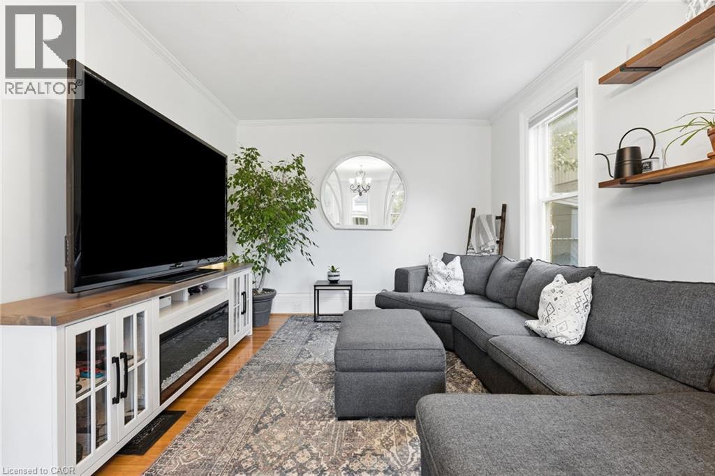 22 MUNSEE Street S - Image 12