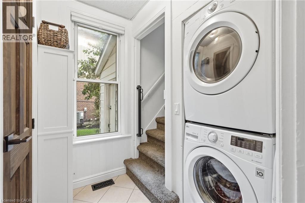 22 MUNSEE Street S - Image 26