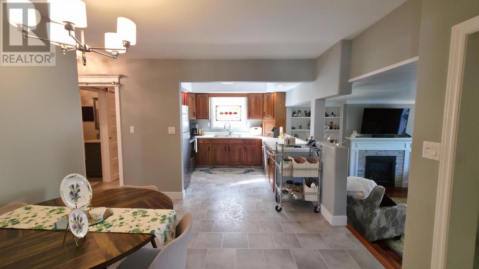 34 Fairmount DR - Image 22