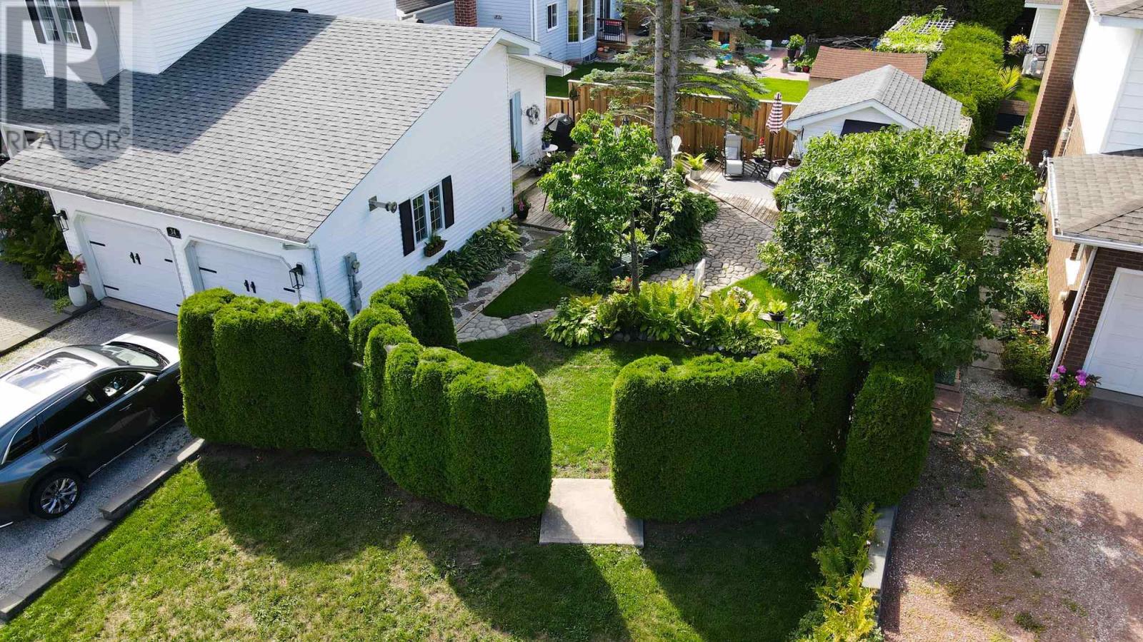 34 Fairmount DR - 2