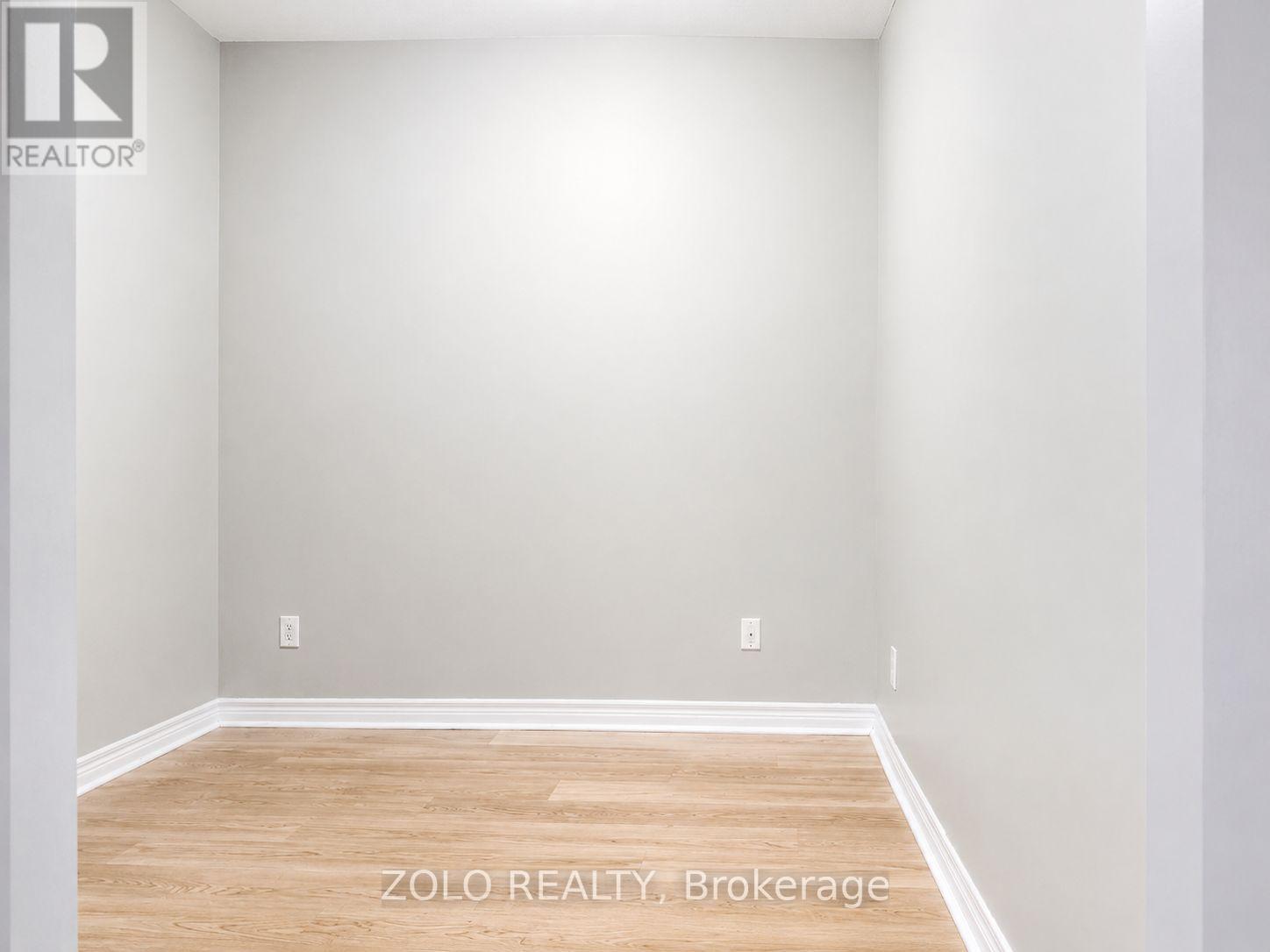 #103 15 North Park Road, Vaughan (Beverley Glen), Ontario, L4J0A1, Vaughan (Beverley Glen), Ontario — photo 5 of 5