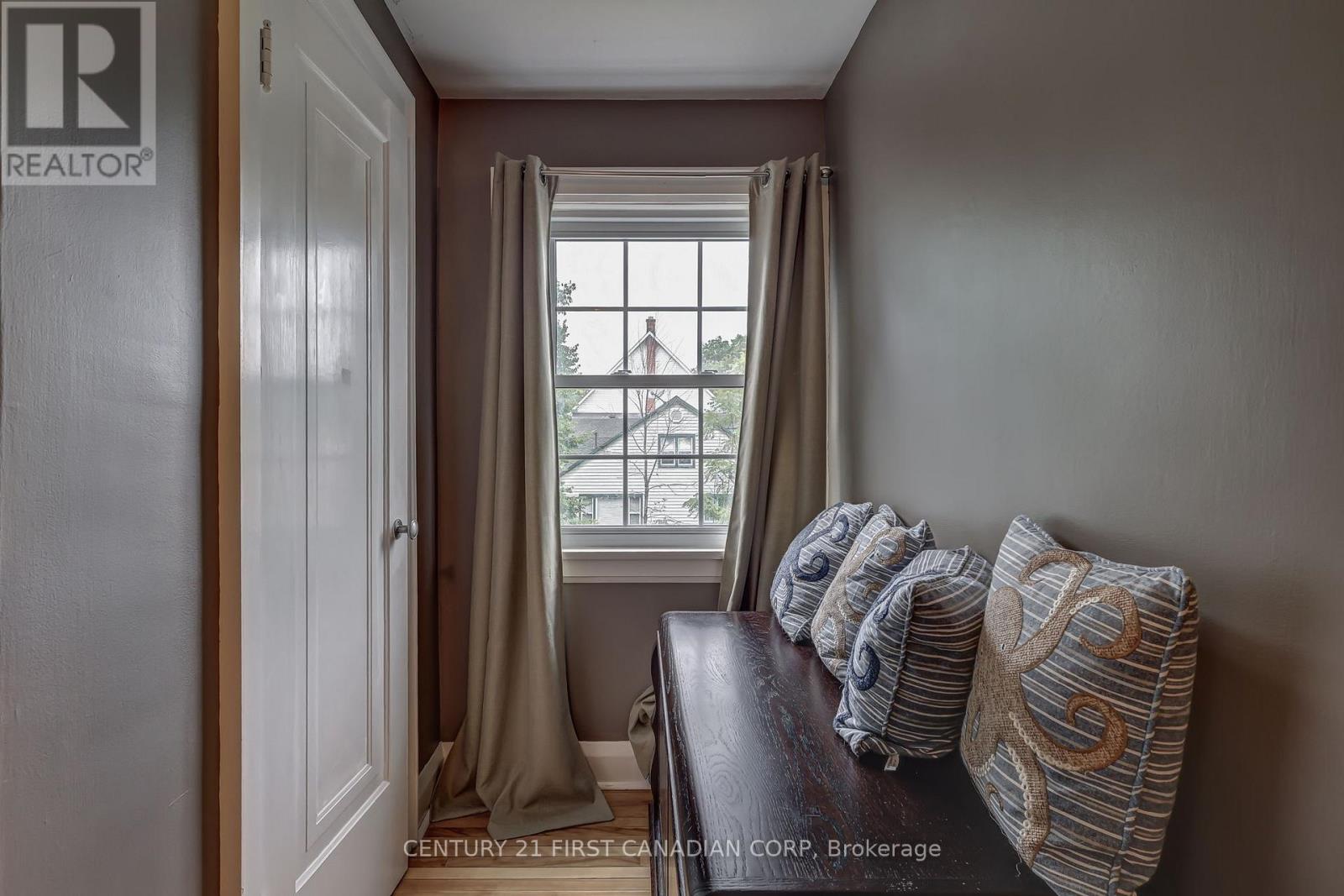 59 SOUTH STREET W - Image 31