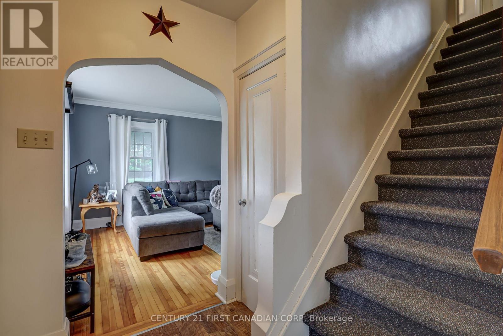59 SOUTH STREET W - Image 6