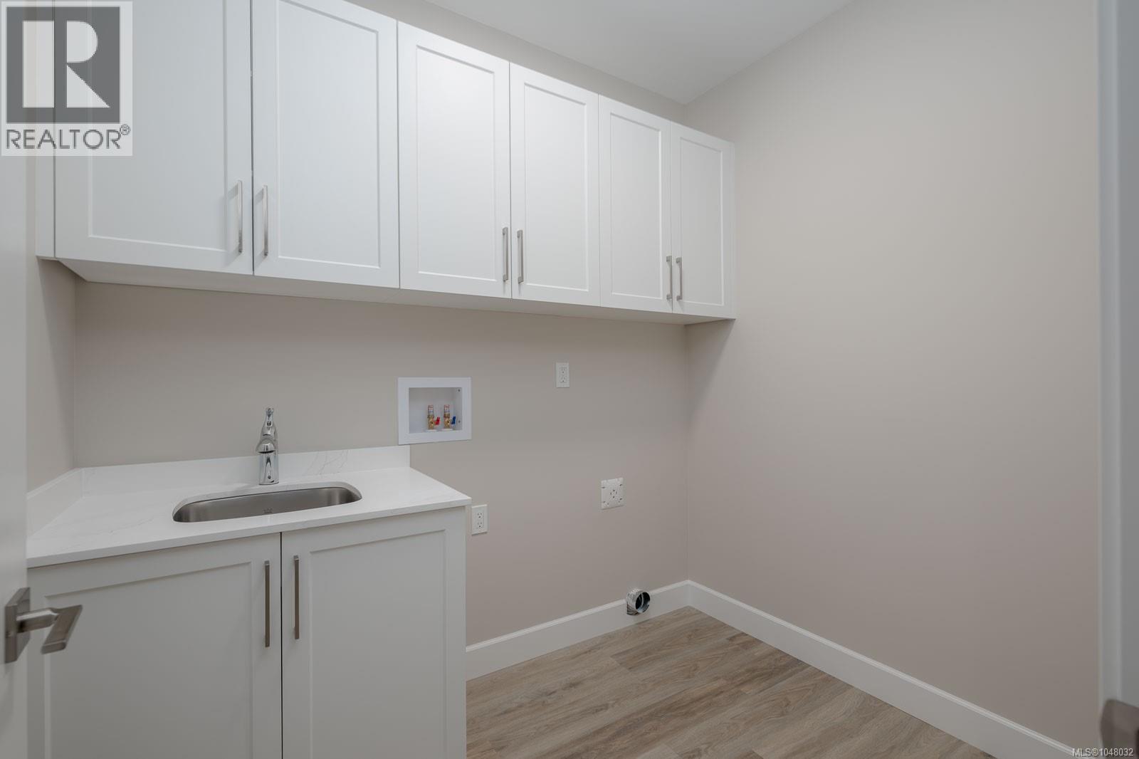 1336 Mckinley Rd - Image 35