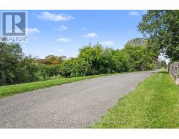 218 - 212 Viewmount Drive, Ottawa, ON K2E7X2 Photo 12