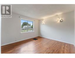 Living room - 3823 Drouin Road, Clarence Rockland, ON K0A2A0 Photo 11