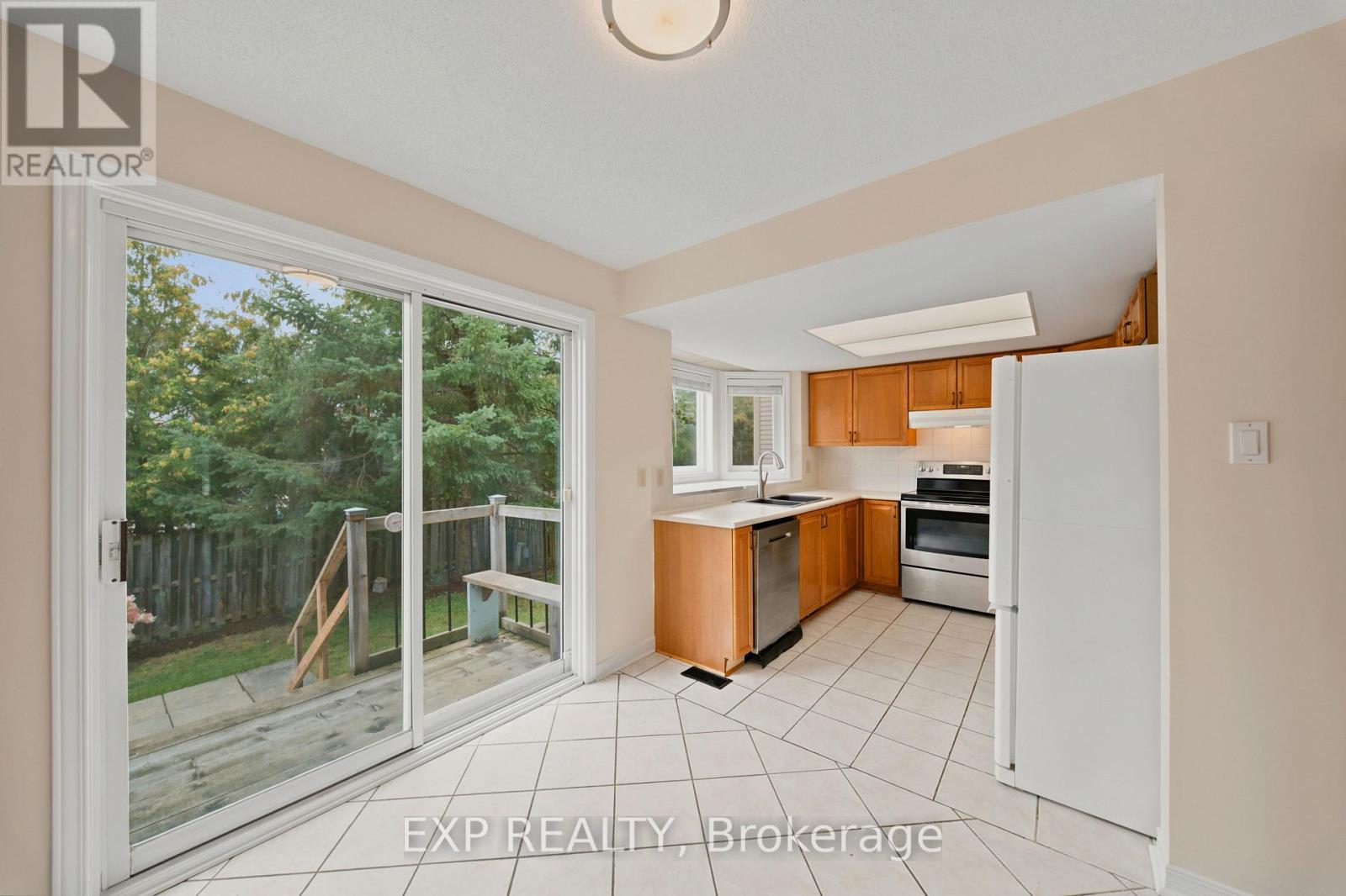 2165 JOHNSTON ROAD - Image 9