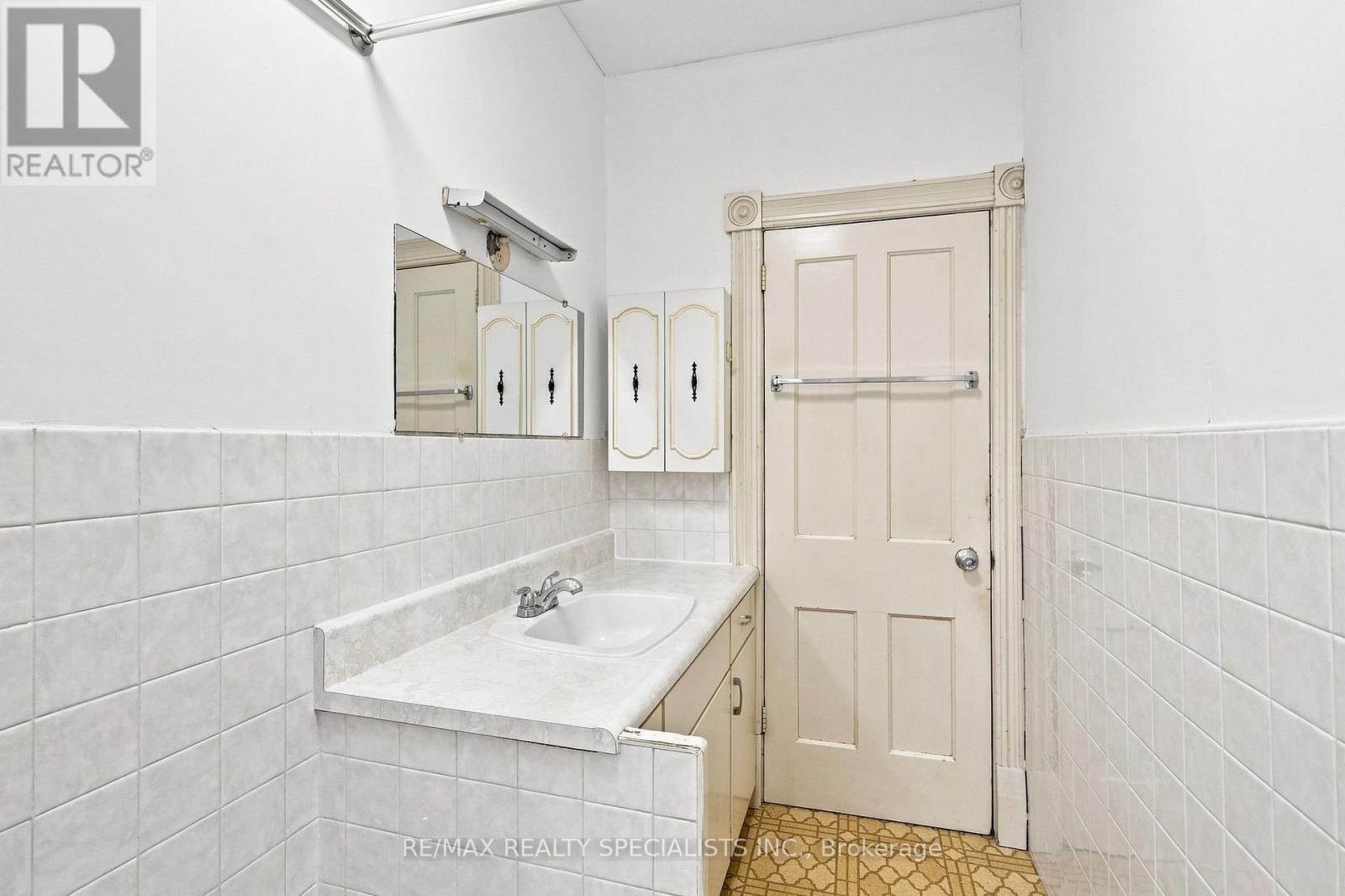 201 CONCORD AVENUE - Image 35