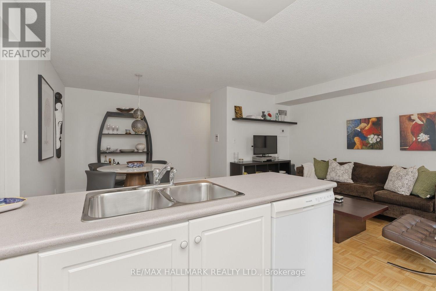 #310 43 EGLINTON AVENUE E - Image 21