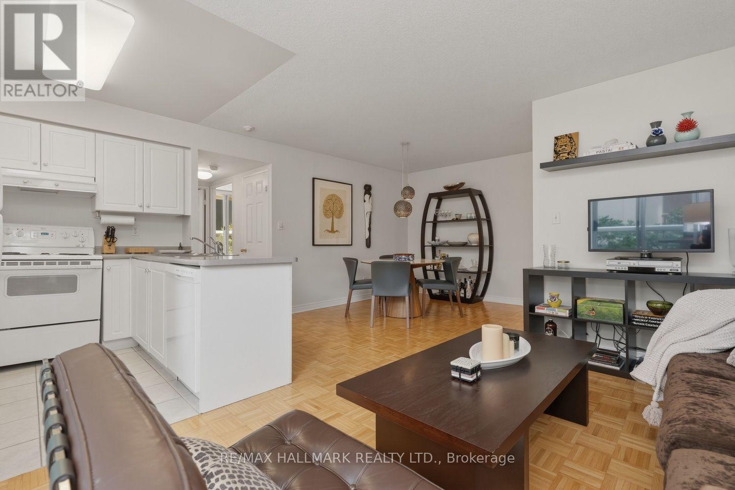 #310 43 EGLINTON AVENUE E - Image 23