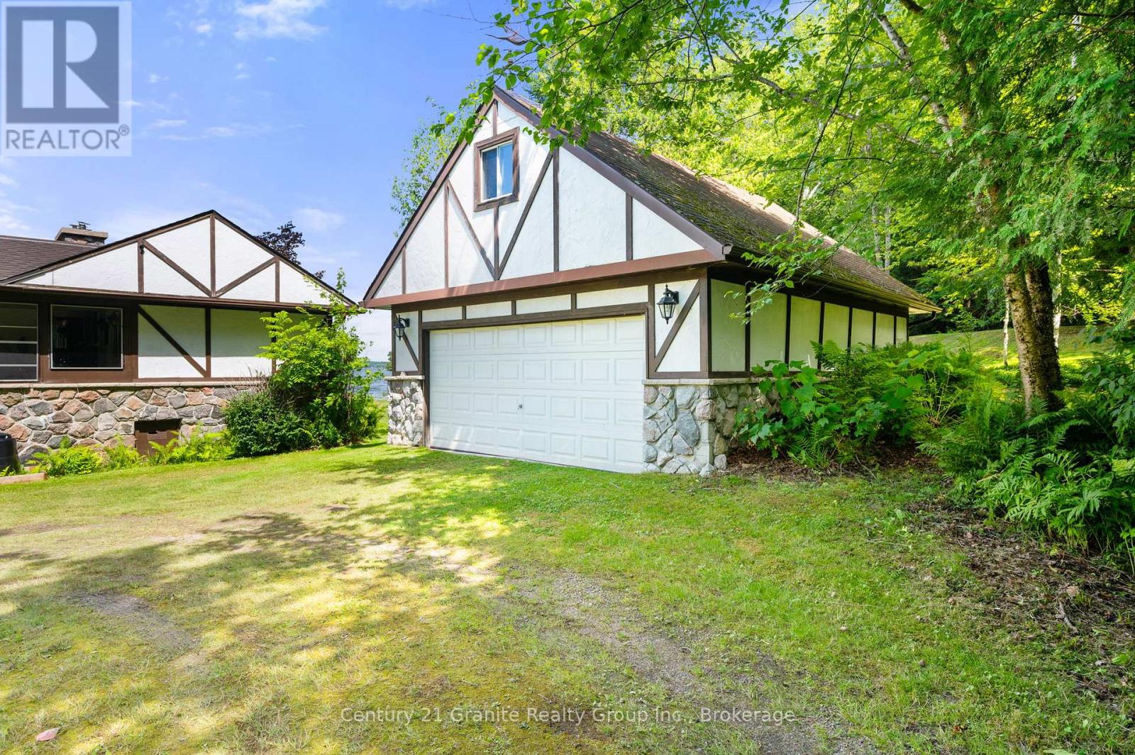 1036 RUTHVEN ROAD - 28