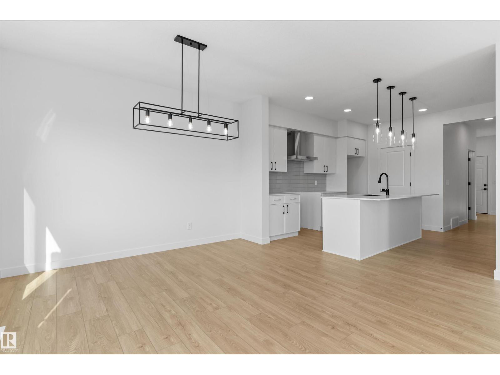 2704 188 St NW, The Uplands — photo 10 of 30
