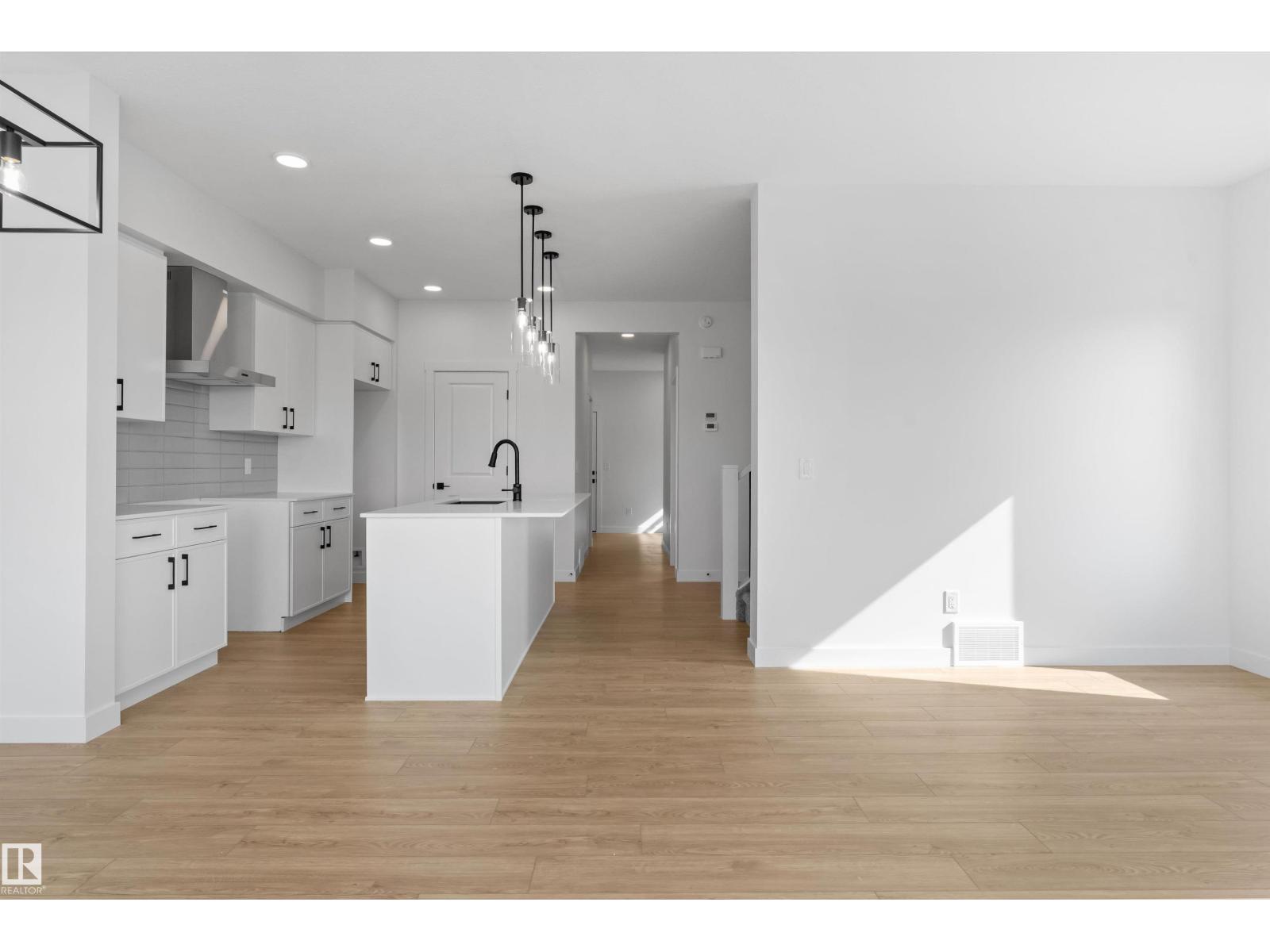 2704 188 St NW, The Uplands — photo 9 of 30