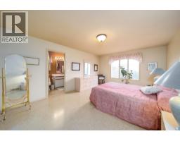 933 Purcell Drive, Kelowna, BC V1V1N8 Photo 22