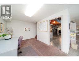 933 Purcell Drive, Kelowna, BC V1V1N8 Photo 34