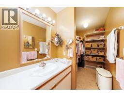 933 Purcell Drive, Kelowna, BC V1V1N8 Photo 24