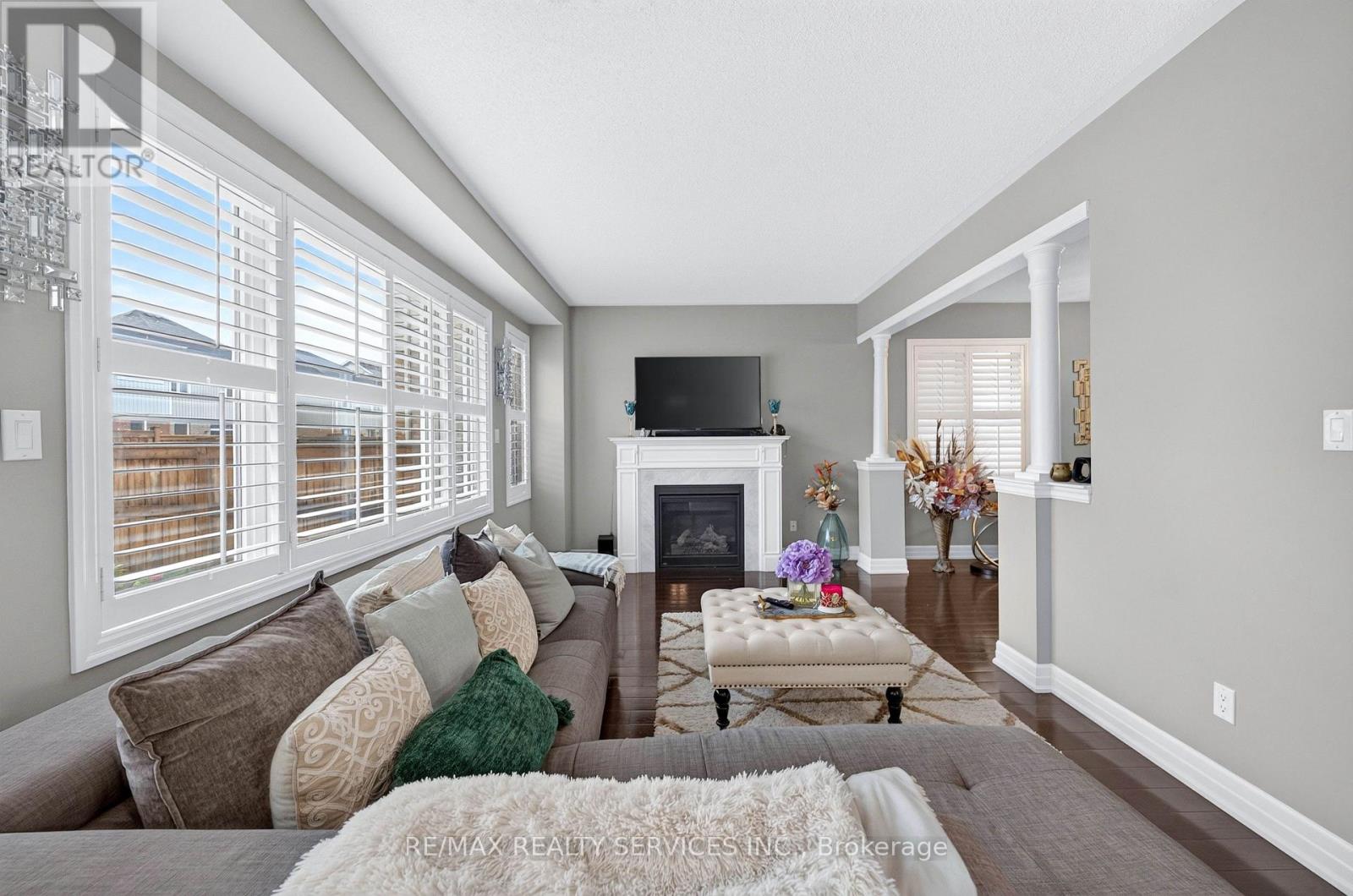 484 GREENWOOD DRIVE - 13